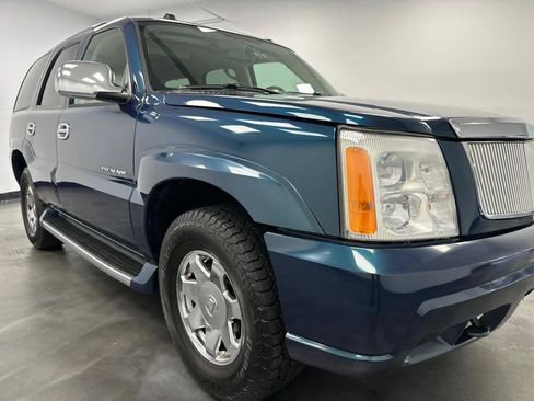Used 2005 Cadillac Escalade AWD image 19