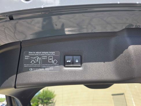 Certified 2025 INFINITI QX55 Sensory w/ Accent Package AWD/4WD image 13