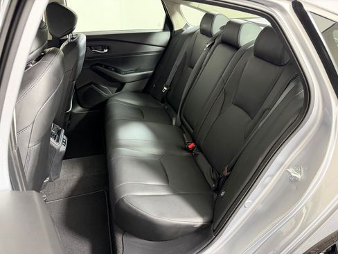 Used 2025 Honda Accord Touring image 12