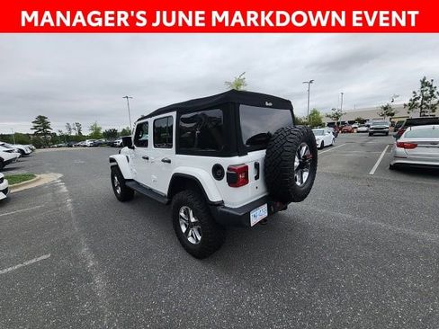 Used 2018 Jeep Wrangler Unlimited Sahara AWD/4WD image 12