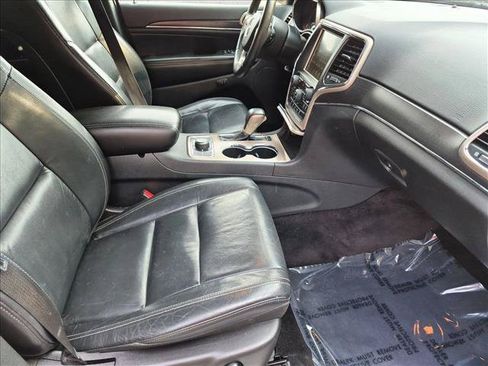 Used 2017 Jeep Grand Cherokee Limited AWD/4WD image 22