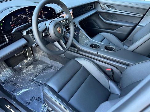 New 2026 Porsche Taycan image 4