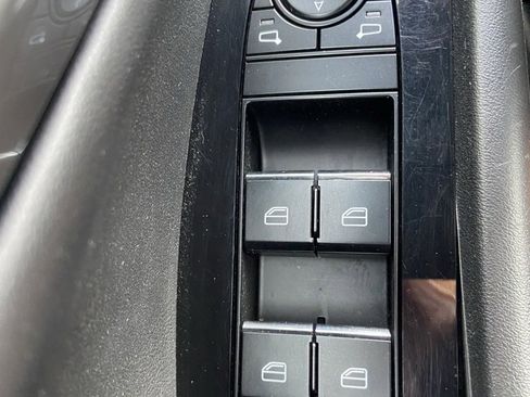 Used 2024 MAZDA CX-30 AWD 2.5 S w/ Select Sport Pkg image 23