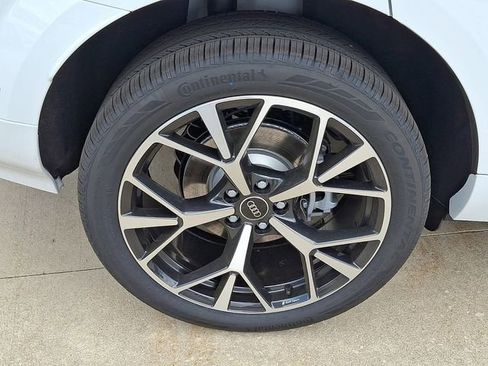 New 2026 Audi Q3 quattro 2.0T AWD/4WD image 5