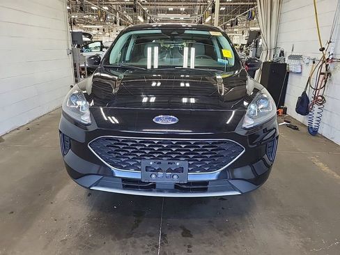 Used 2021 Ford Escape SE w/ Convenience Package AWD/4WD image 2