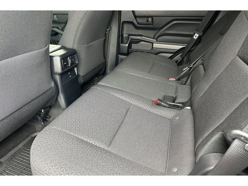 New 2026 Toyota 4Runner SR5 AWD/4WD image 12