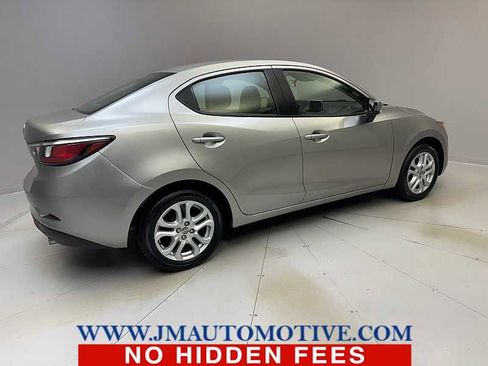 Used 2016 Scion iA image 5