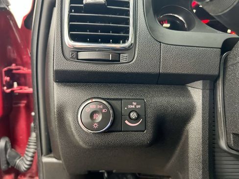 Used 2012 GMC Acadia Denali AWD/4WD image 18