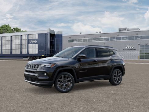 New 2026 Jeep Compass Latitude image 22