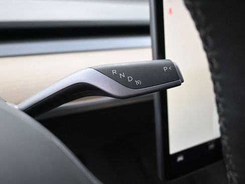 Used 2023 Tesla Model Y Long Range image 20