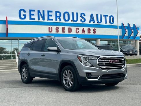 Used 2024 GMC Terrain SLT image 1