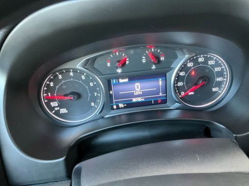 Used 2024 GMC Terrain SLE image 16