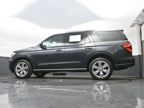 Used 2023 Ford Expedition Platinum image 31