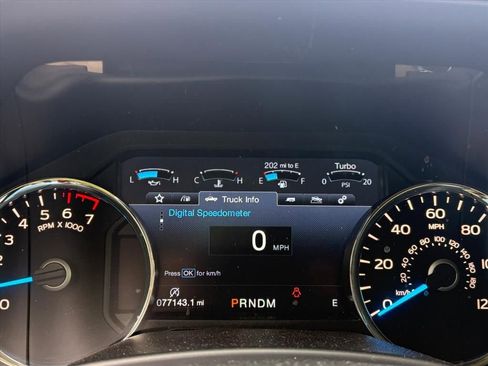 Used 2017 Ford F150 Lariat w/ Equipment Group 502A Luxury image 7