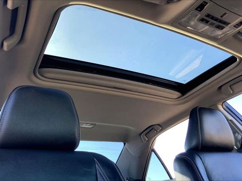 Used 2016 Toyota Camry XLE image 13