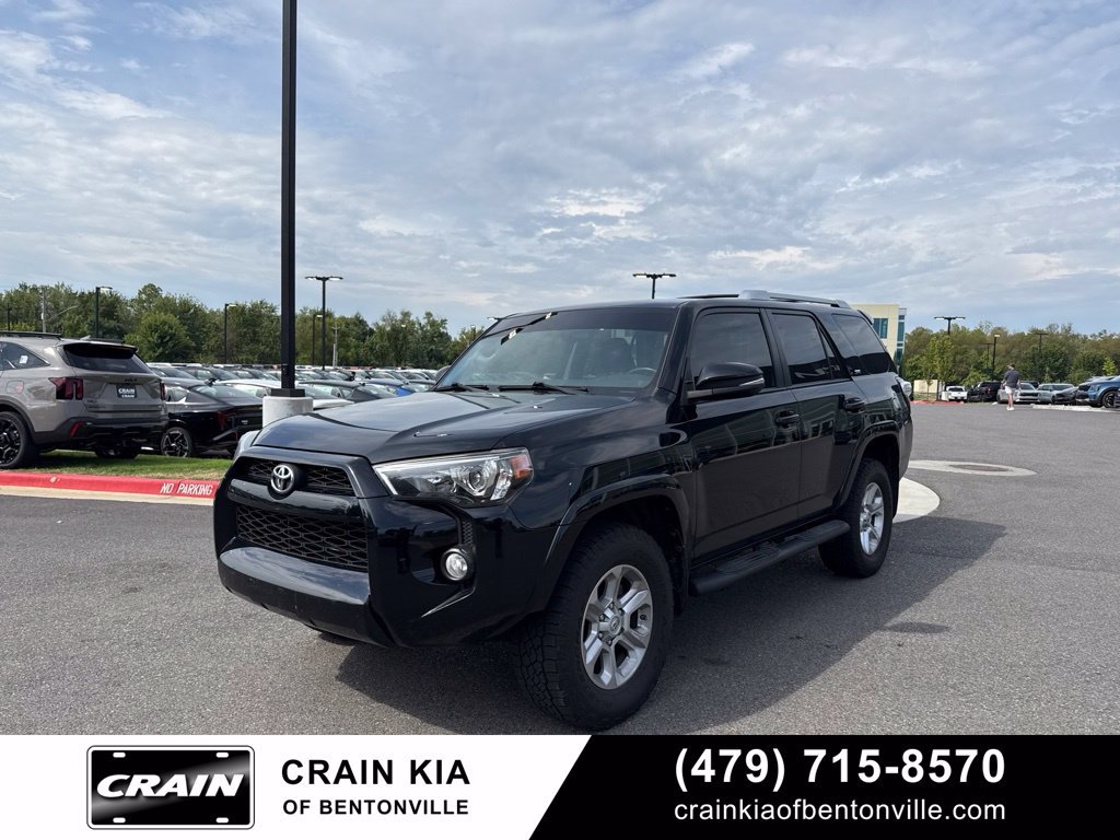 Used 2018 Toyota 4Runner SR5 Premium AWD/4WD image 2