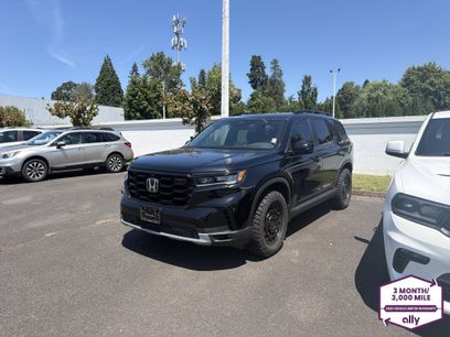 Used 2025 Honda Pilot TrailSport