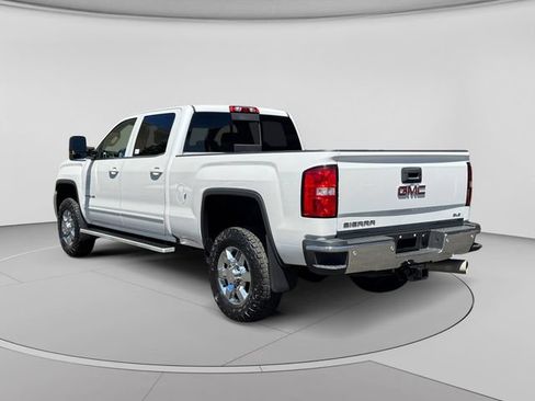 Used 2018 GMC Sierra 3500 SLE w/ SLE Preferred Package AWD/4WD image 3