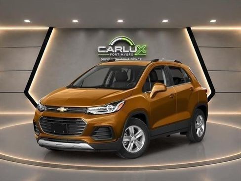 Used 2018 Chevrolet Trax LT w/ LT Convenience Package AWD/4WD image 1