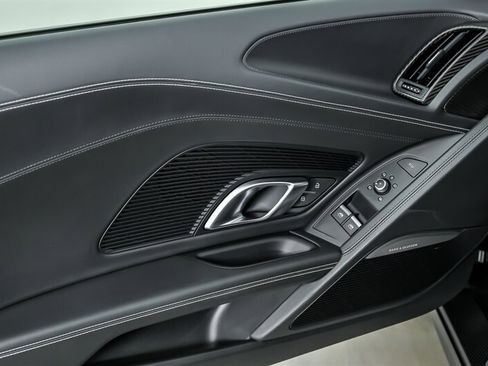 Used 2017 Audi R8 V10 plus AWD/4WD image 21