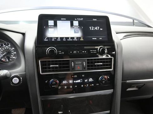 Used 2024 INFINITI QX80 Luxe RWD image 11