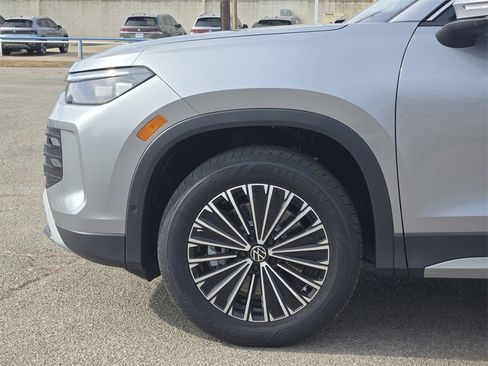 New 2026 Volkswagen Tiguan S image 5