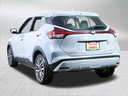 Used 2024 Nissan Kicks SV image 5