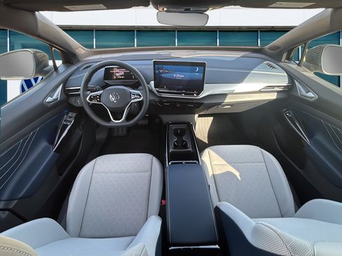 New 2025 Volkswagen ID.4 Pro S RWD image 17