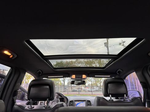 Used 2015 Jeep Grand Cherokee Overland image 19