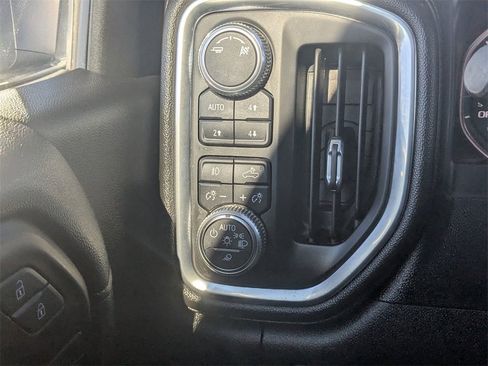 Used 2019 GMC Sierra 1500 SLT image 19