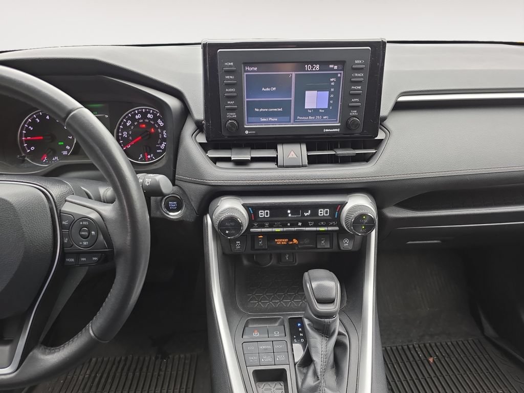 Used 2021 Toyota RAV4 XLE w/ XLE Grade Weather Package AWD/4WD image 13