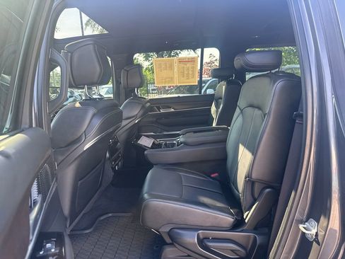 Used 2024 Jeep Grand Wagoneer Series I w/ HD Trailer Tow Package image 26