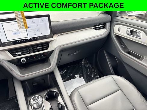 New 2026 Ford Explorer Active w/ Active Comfort Package AWD/4WD image 16