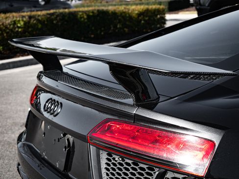 Used 2017 Audi R8 V10 plus image 34