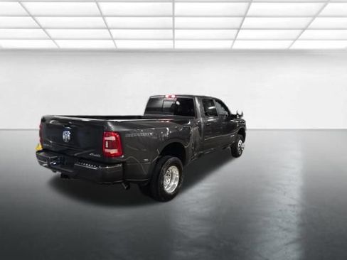 Used 2024 RAM 3500 Laramie w/ Sport Appearance Package AWD/4WD image 5