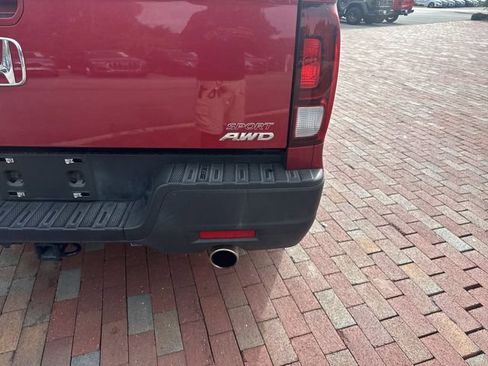 Used 2023 Honda Ridgeline Sport image 12