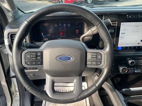 Used 2023 Ford F250 Lariat w/ Lariat Ultimate Package AWD/4WD image 18