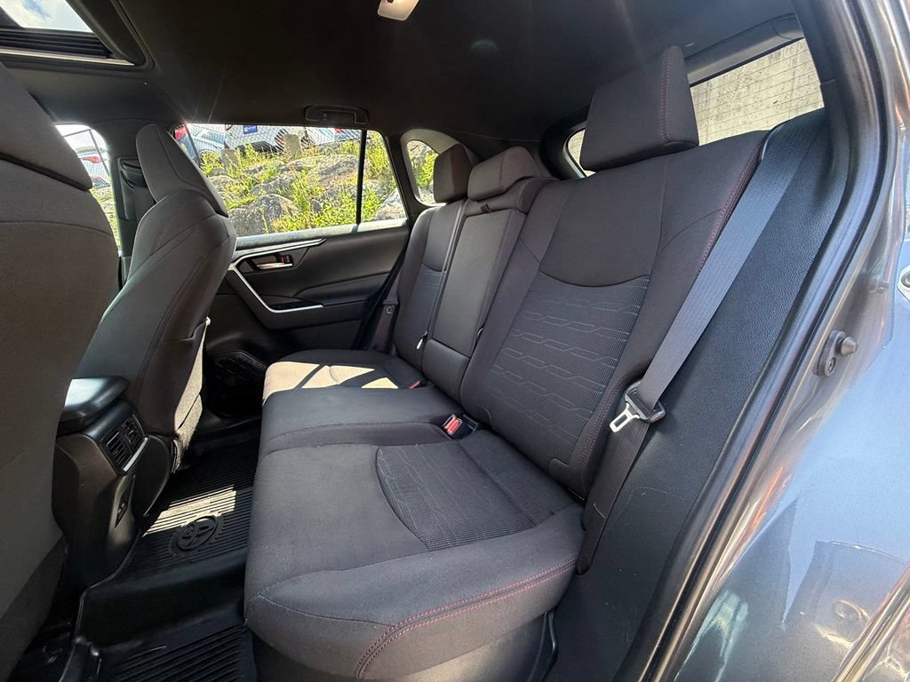 Used 2024 Toyota RAV4 SE w/ Weather & Moonroof Package AWD/4WD image 20