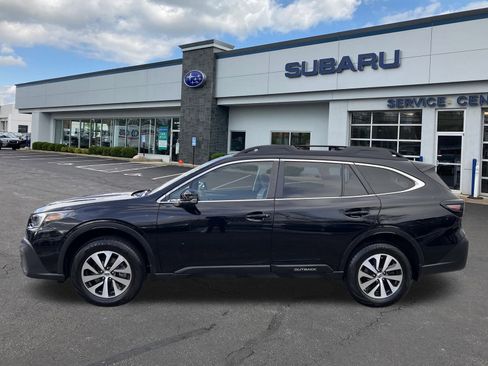 Certified 2022 Subaru Outback Premium image 4