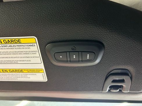 Used 2023 Jeep Wrangler Unlimited Rubicon AWD/4WD image 28