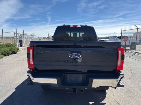 Used 2025 Ford F250 Lariat w/ Tremor Off-Road Package image 5