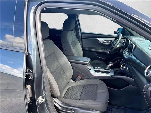 Used 2020 Chevrolet Blazer LT FWD image 9