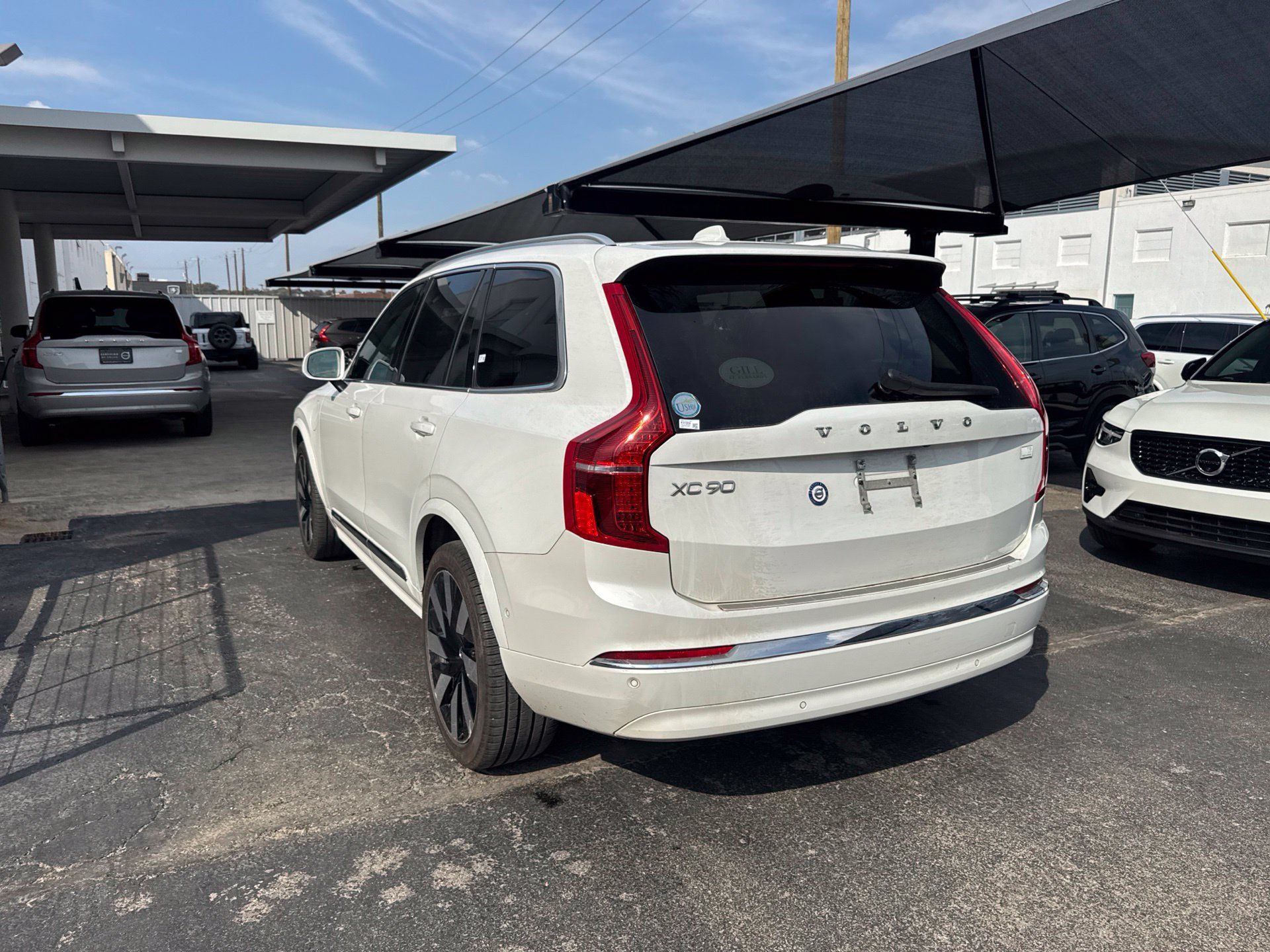 Used 2024 Volvo XC90 T8 Plus w/ Protection Package Premier AWD/4WD image 8