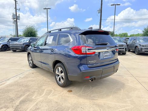 Used 2023 Subaru Ascent Premium w/ Convenience Package AWD/4WD image 9