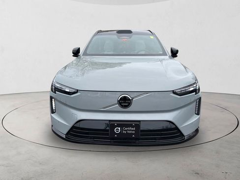Certified 2025 Volvo EX90 Ultra AWD/4WD image 8