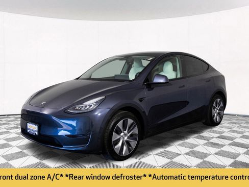 Used 2020 Tesla Model Y Long Range image 10