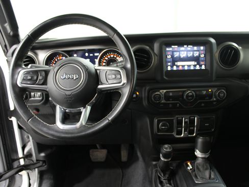 Used 2020 Jeep Gladiator Sport w/ Quick Order Package 24S AWD/4WD image 2