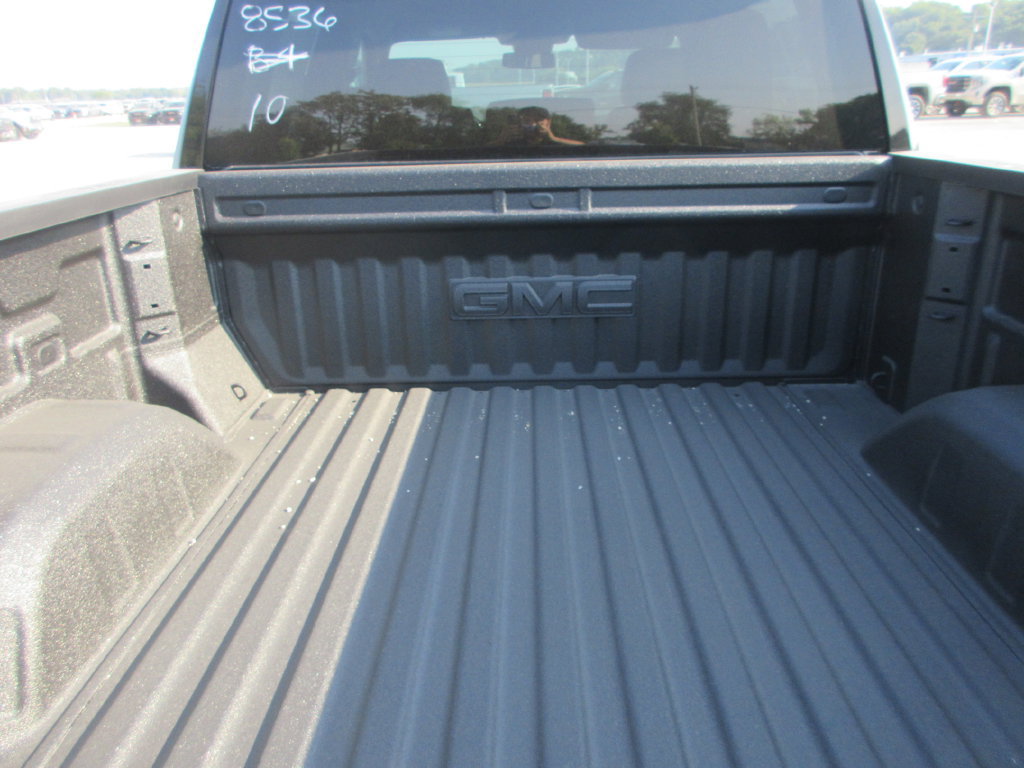 New 2026 GMC Sierra 1500 SLT w/ SLT Premium Package AWD/4WD image 9