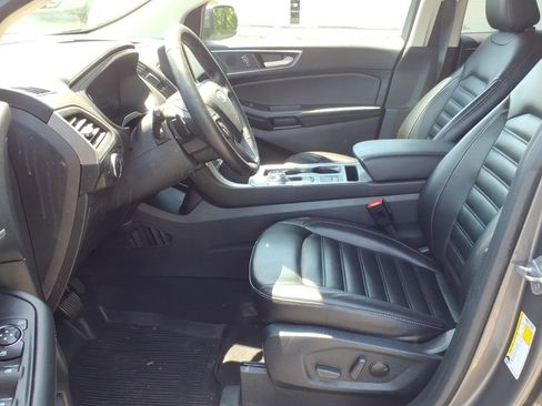 Certified 2022 Ford Edge SEL w/ Convenience Package AWD/4WD image 7