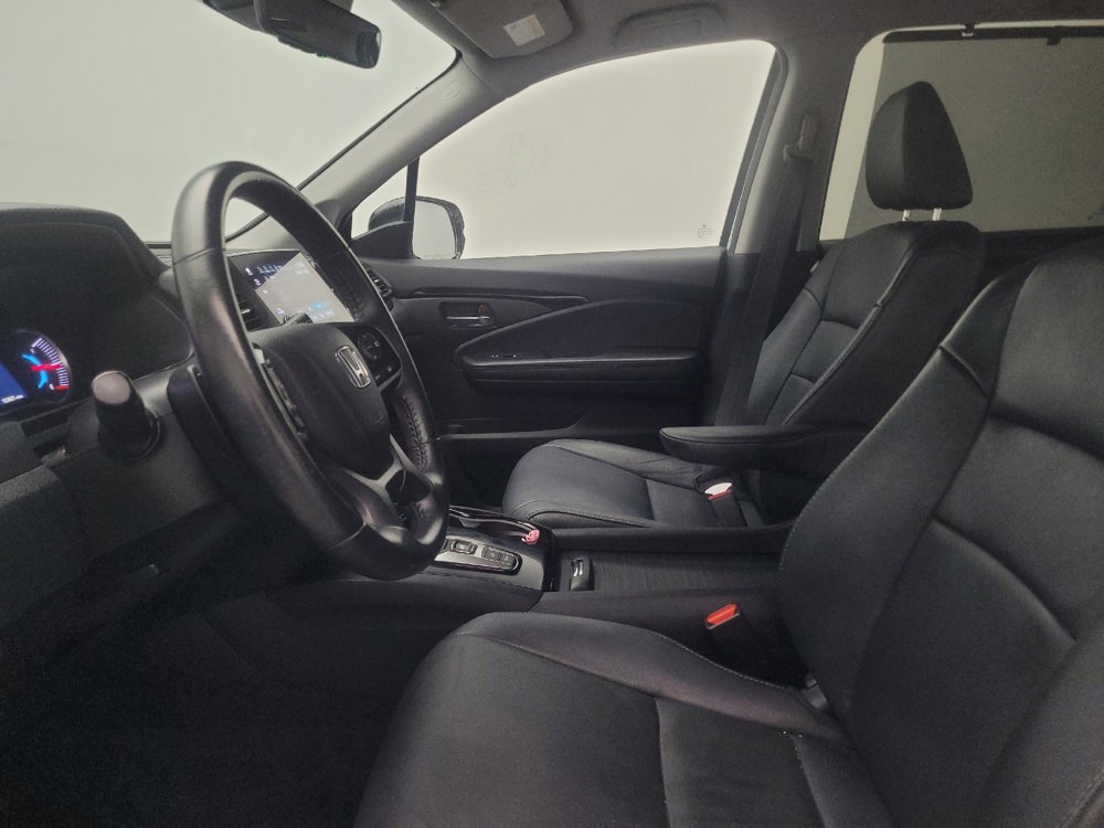 Used 2021 Honda Pilot Touring image 17